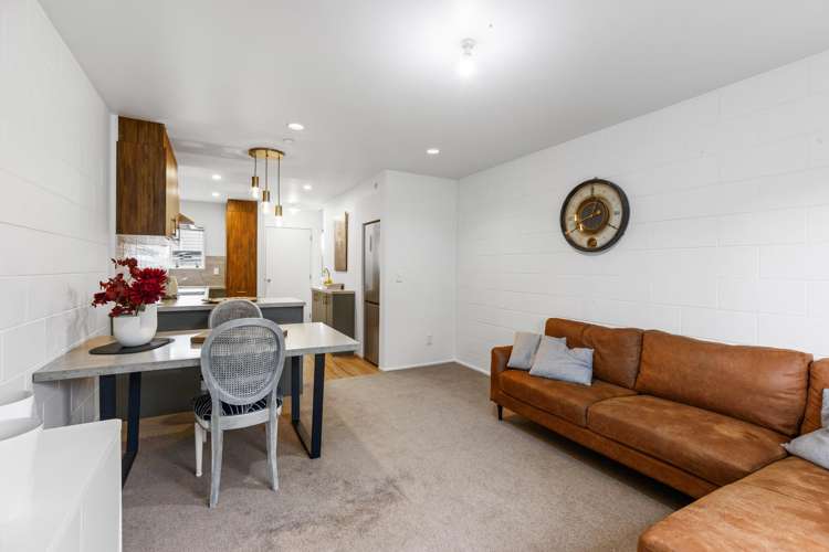 3/115 Waltham Road_5