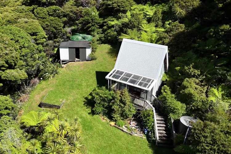 366 & 368 Blind Bay Road Great Barrier Island_14