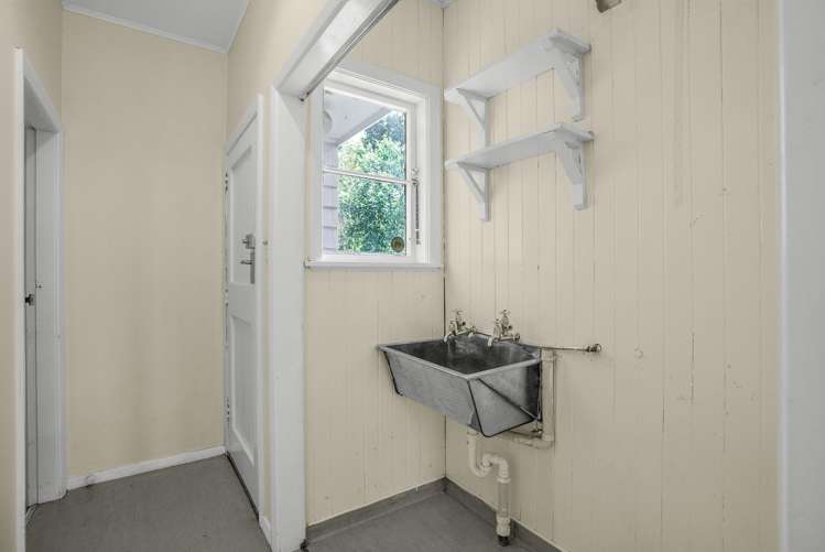 49 Pilcher Crescent Naenae_12