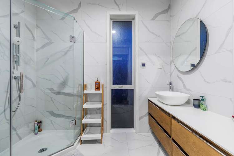 6 Throttle Close Dairy Flat_30