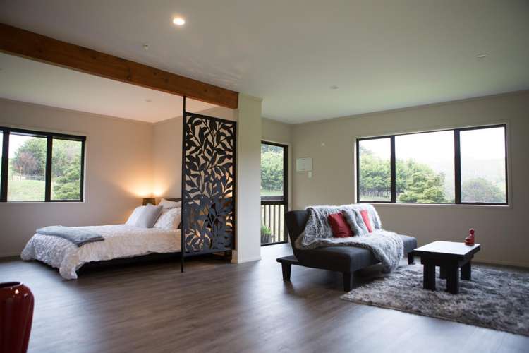 54 Puriri Glade Maungaturoto_0