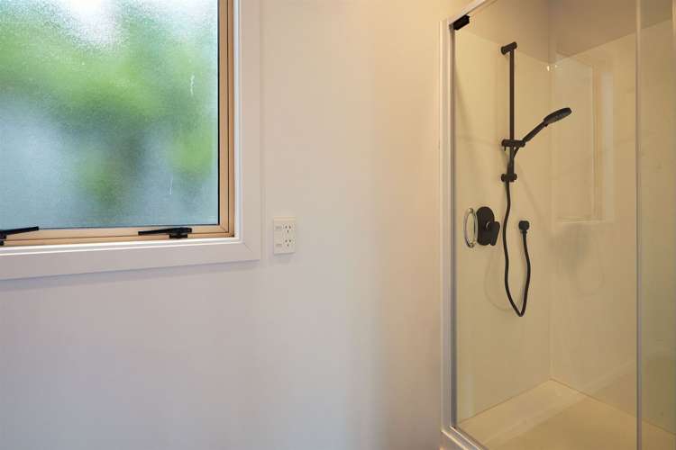 143 South Bay Parade Kaikoura_35