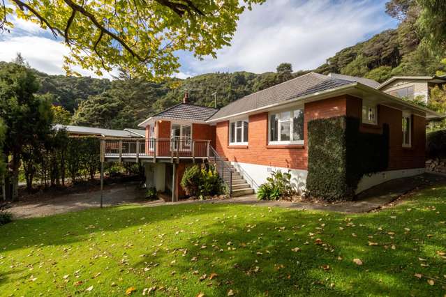 Wonderful Waiwhetu