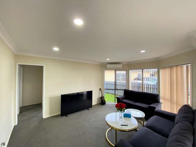 17A Capistrano Mews Goodwood Heights_1