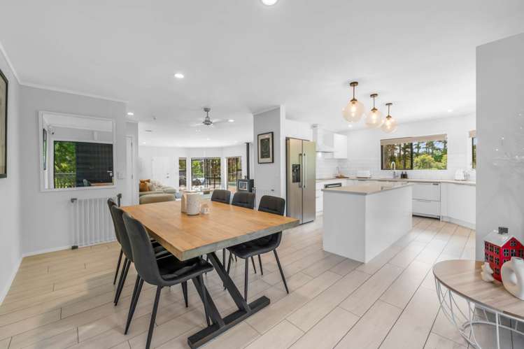 317 & 317A West Road Brookby_8