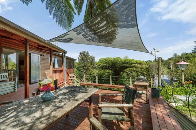 6 Lowry Heights Stokes Valley_2