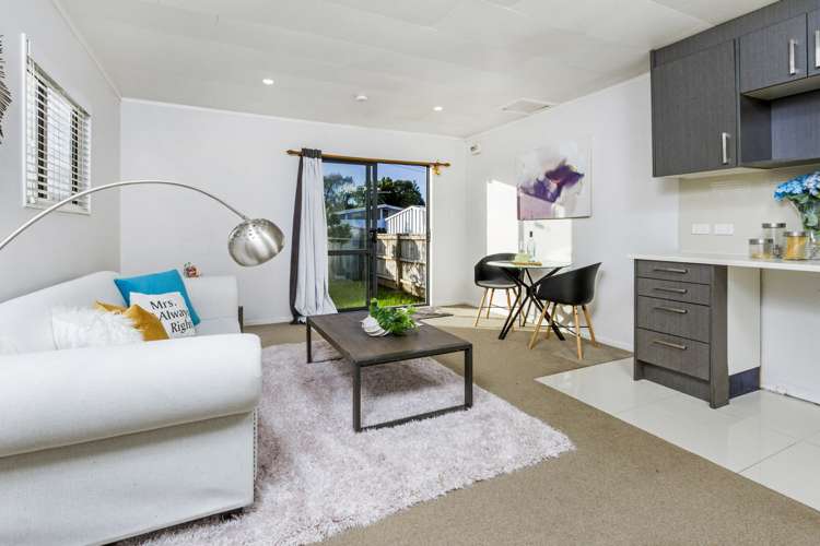 1/117 Lancaster Road Beach Haven_14