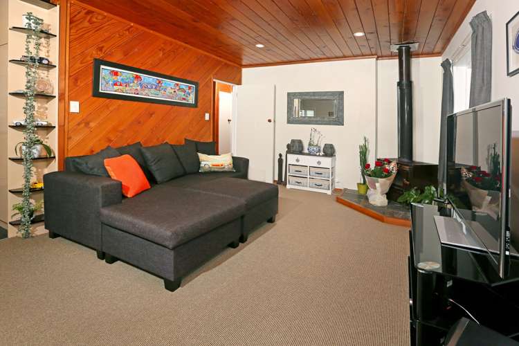 1/141 Edmonton Road Te Atatu South_2