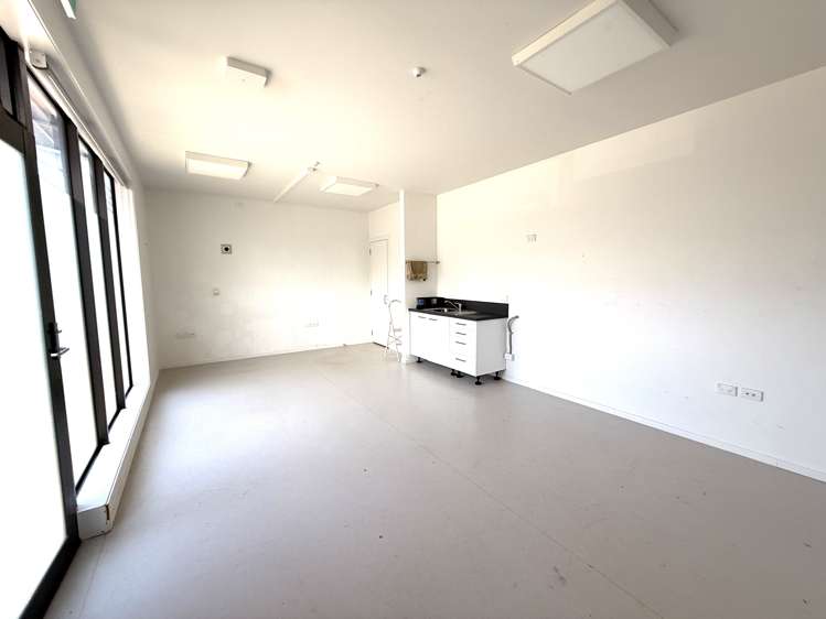 5/3 Workspace Drive Hobsonville_4