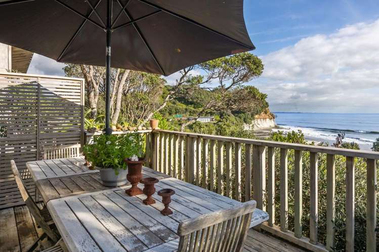 Wai-iti Beach Retreat Beach Road Waiiti_18