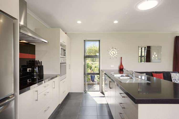 9 Angus Way Paraparaumu_5