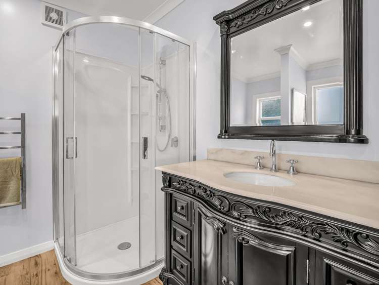 93 Wood Street Takaro_13