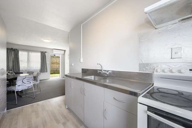 2/37 Selwyn Street Tauranga_3