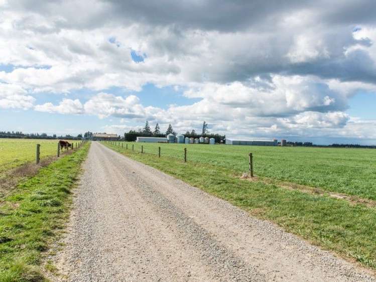 1152 Dromore Hatfield Road Chertsey_7