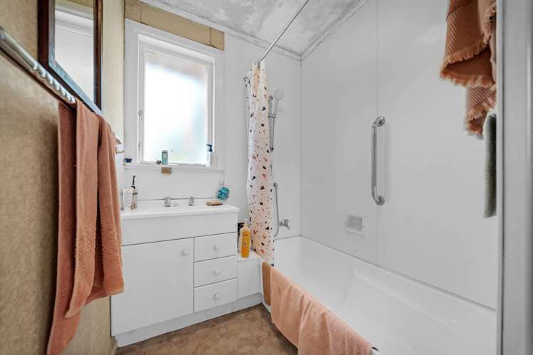 36 Boyce Avenue Mt Roskill_10