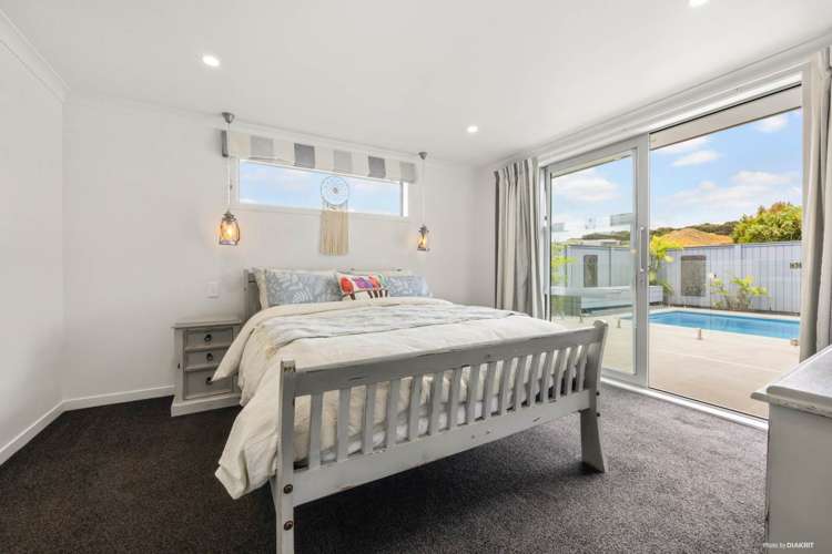 42 Boocock Crescent Orewa_9