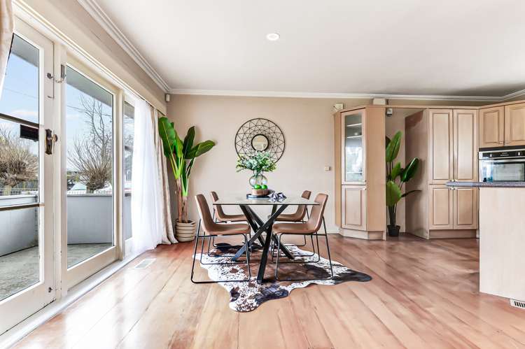 740 River Road Chartwell_7