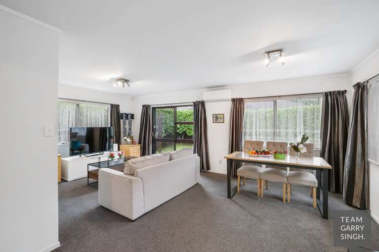 2/33 Onslow Road Papakura_5