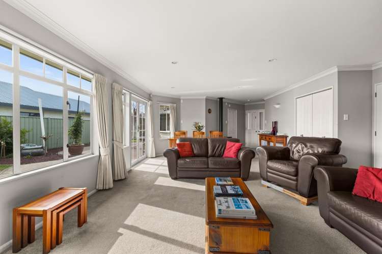 52 Kensington Drive Taradale_4