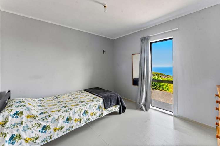 11 Te Ahuahu Road Piha_10