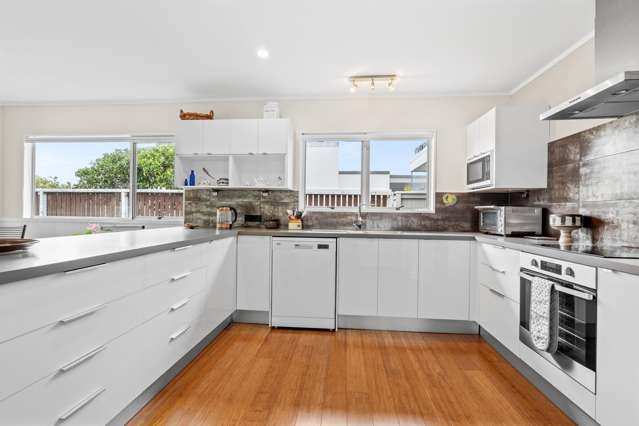 9 Carlton Crescent Kamo_3