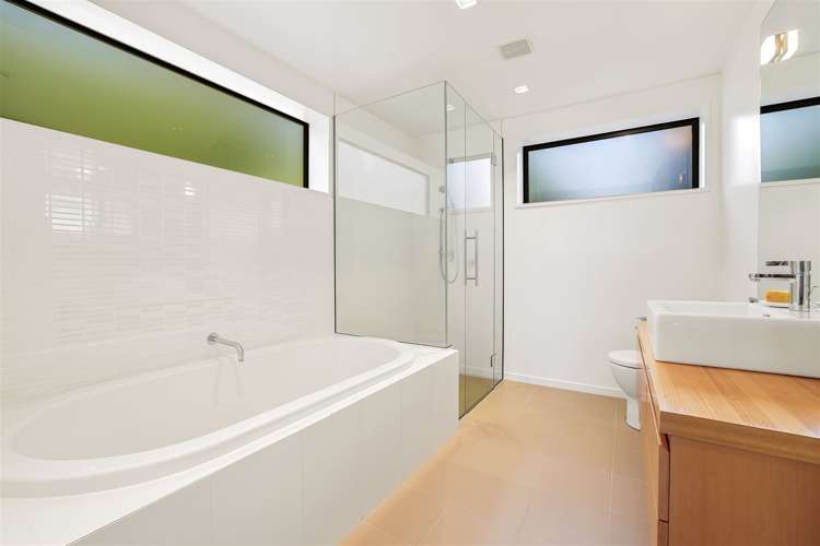 130 Richmond Hill Road Richmond Hill_17