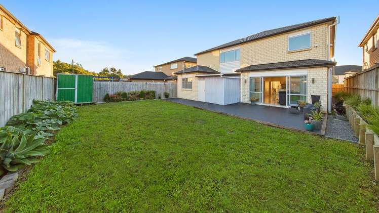 18 Moville Drive Flat Bush_16