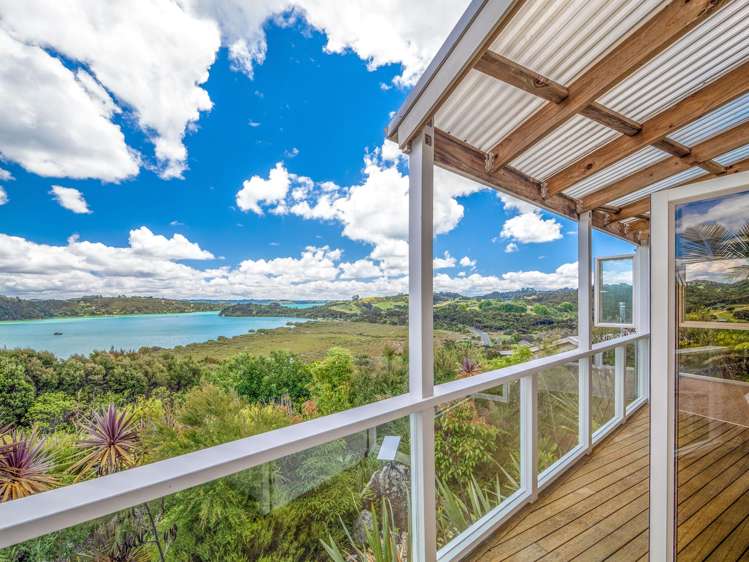 9 Toi Track Russell_11