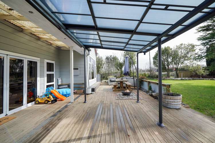 70 Pomona Road East_4