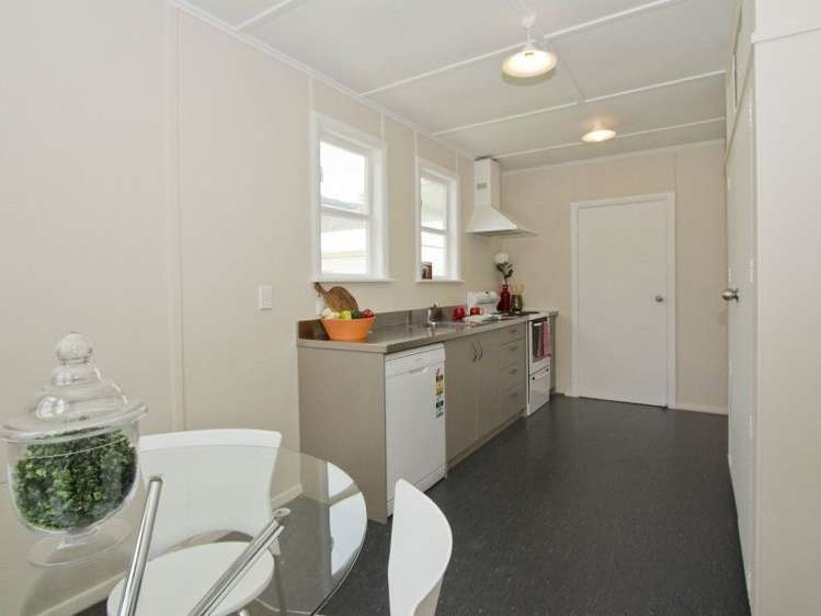 1 Newcombe Street Naenae_6