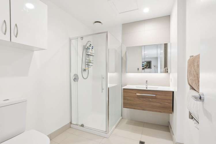 201/8 Waikumete Road Glen Eden_9