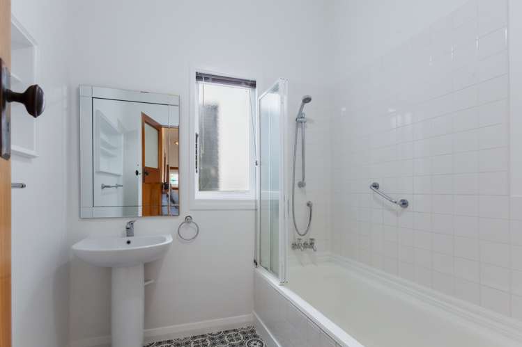 1 Mcgrath Street Napier South_17