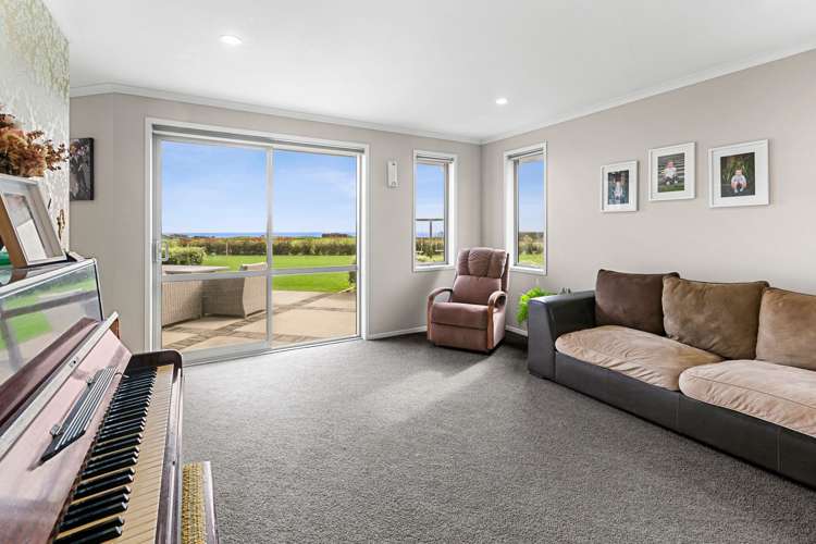 173 Perth Road Okato_10