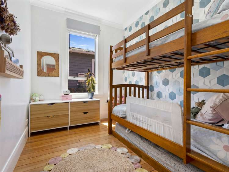 905 Willowpark Road North Mayfair_16