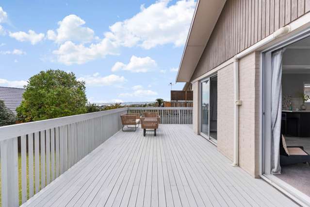 4 Haseler Crescent Mellons Bay_2