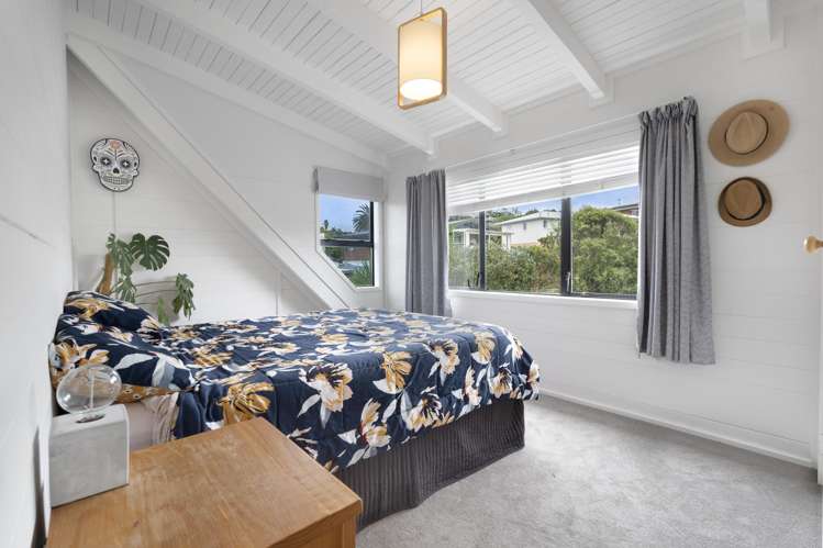 16 Albatross Road Red Beach_17