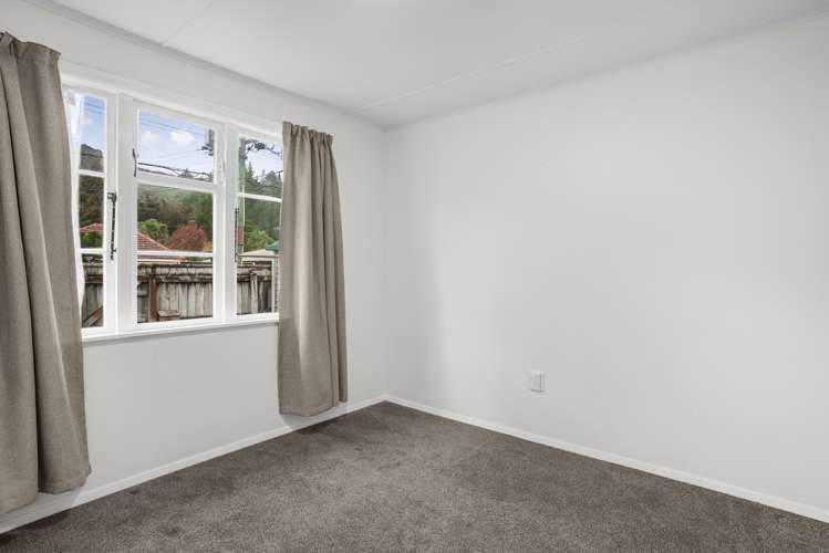 55 Hair Street Wainuiomata_7