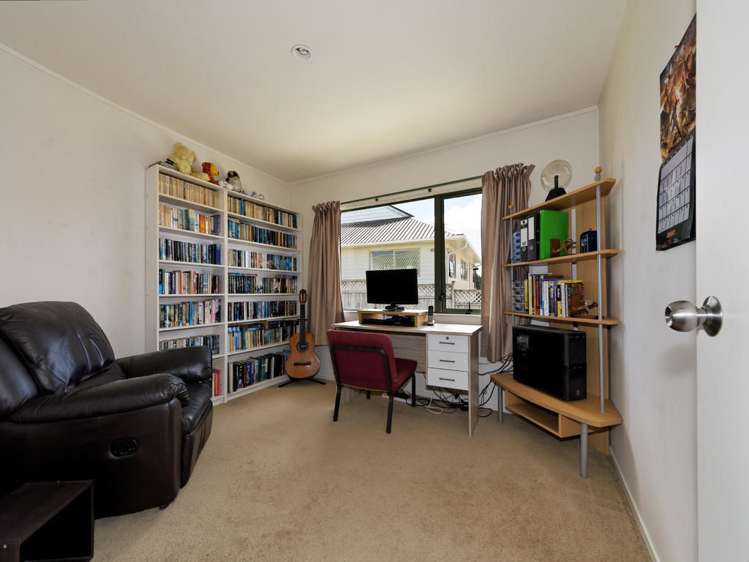 9a Chilcott Road Henderson_10