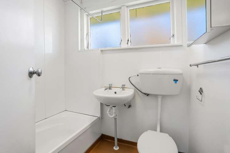 69 Hamill Road Otara_10