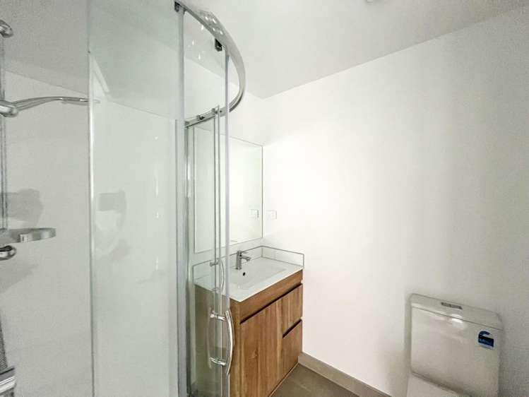 53 Raupeti Lane 11401_5