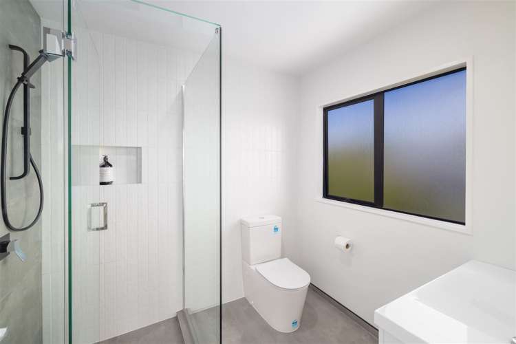 11 Travis Country Drive Burwood_23