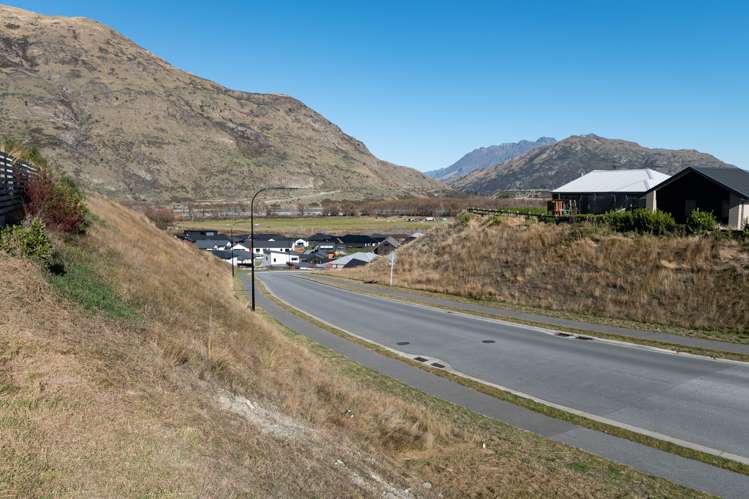 2 Jones Avenue Lower Shotover_14