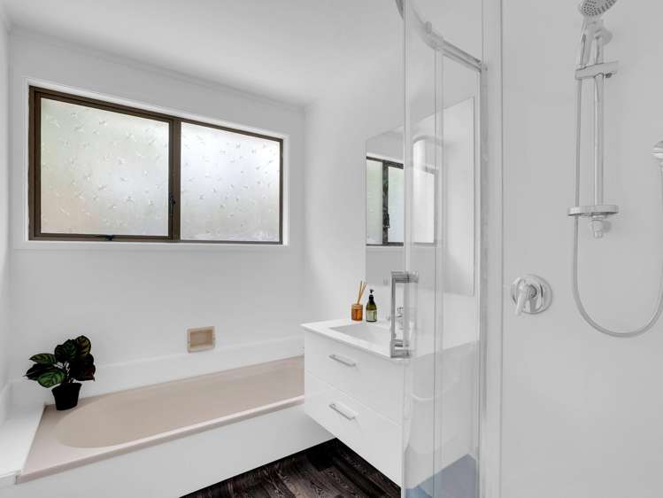 17 Matipo Crescent Pukete_10