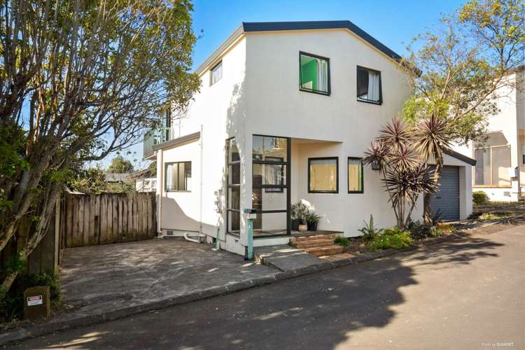 131o Saint Georges Road_0