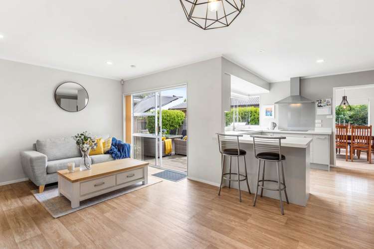 17 Evanda Crescent Conifer Grove_1