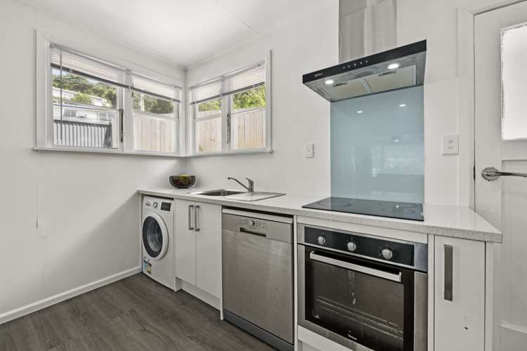 16 Rintoul Grove Stokes Valley_9