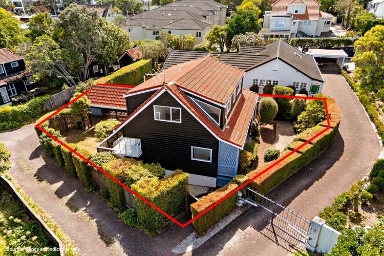 6/110 Norman Lesser Drive St Johns_23