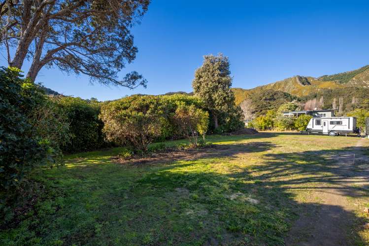 9 Cornwall Place Takaka_8