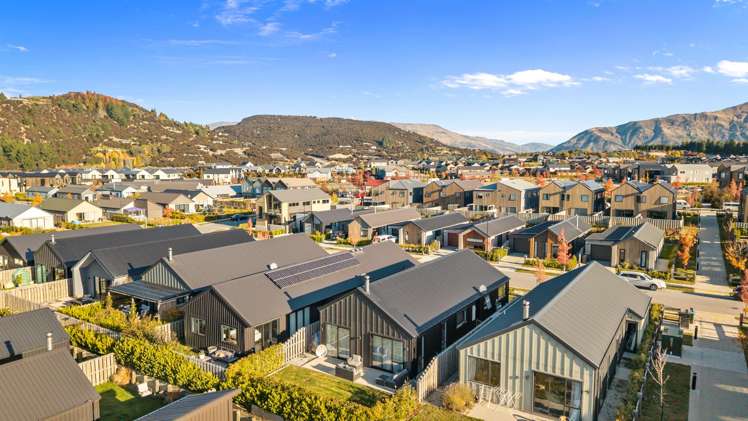25 Cairnmuir Street Wanaka_2