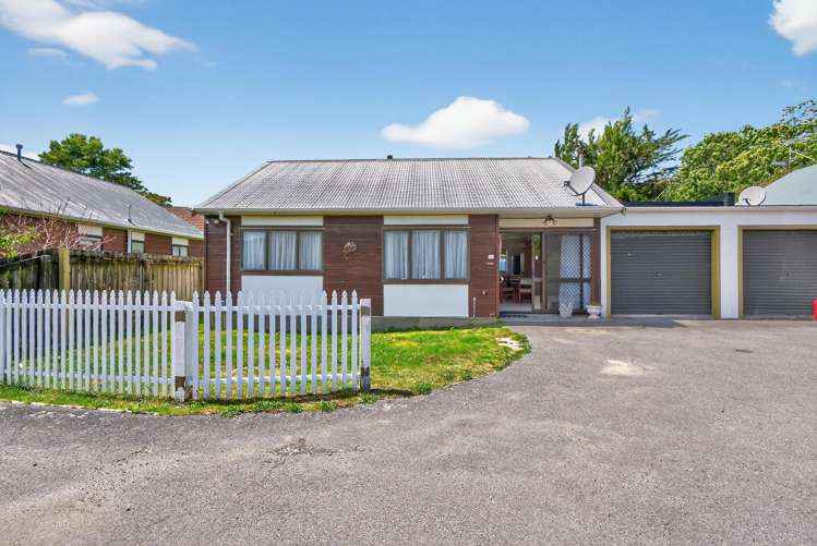 13C Gibbs Crescent Wainuiomata_1